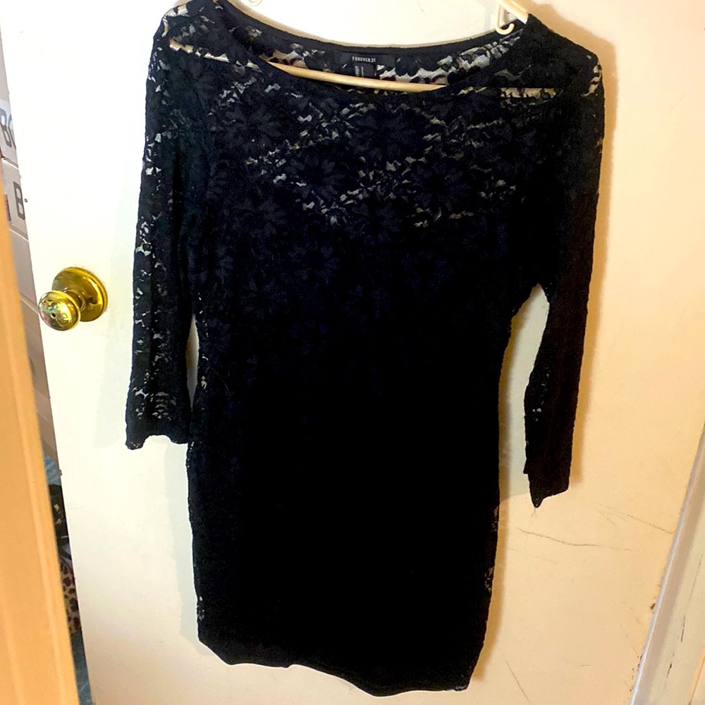 Gently used black lace overlay dress sz lg forever 21 worn 2 times